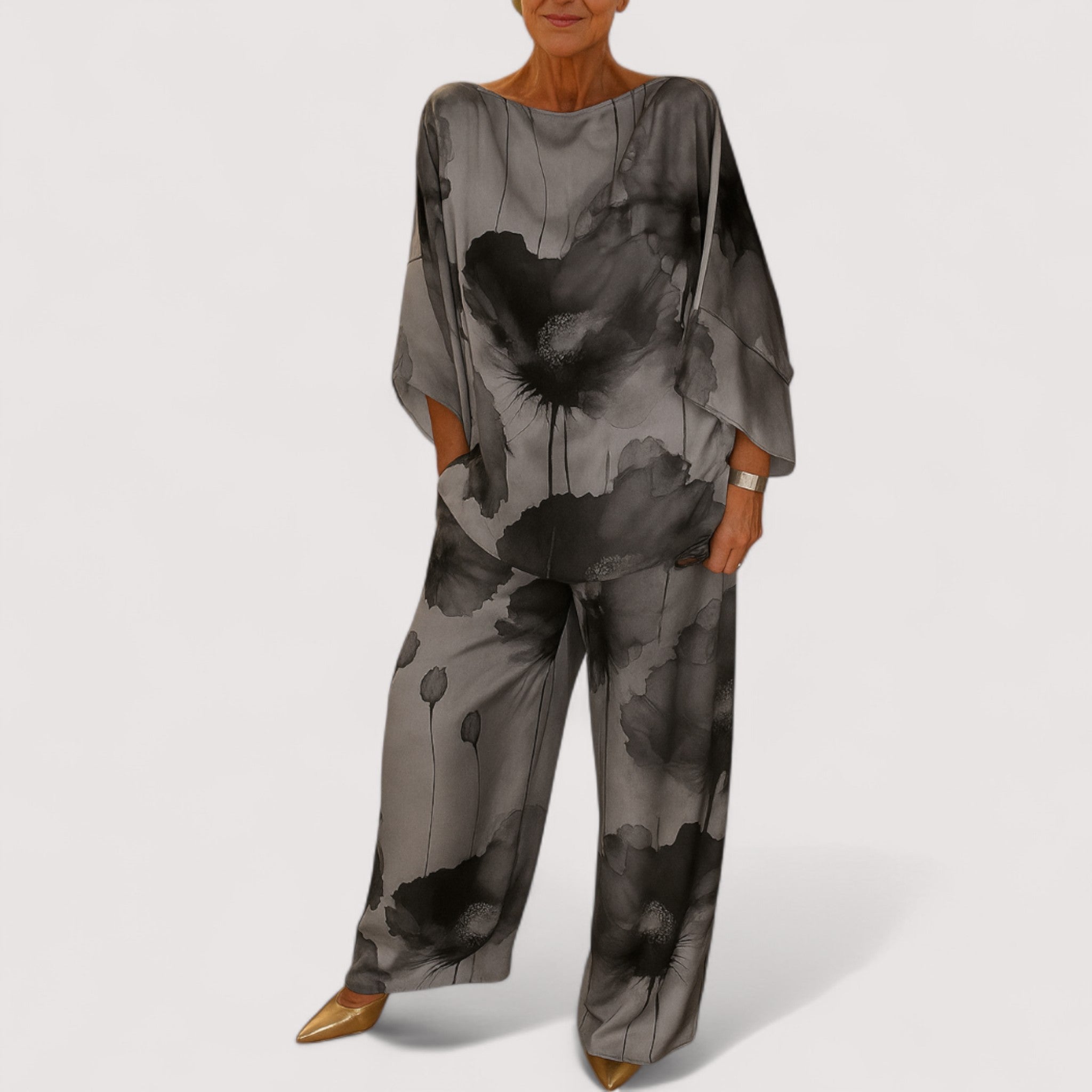 Eivor Satin Two Piece Set Small Black Evening Elegance